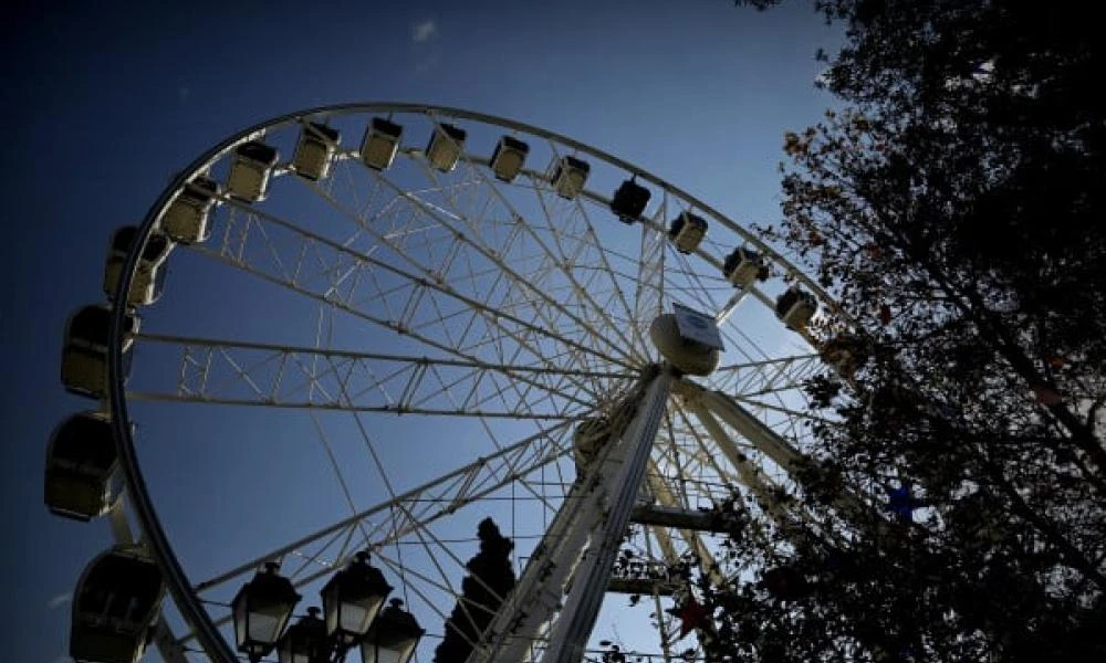 Σοκ στο Κορωπί: Τραυματίστηκαν 4 παιδιά σε λούνα παρκ που λειτουργούσε παράνομα